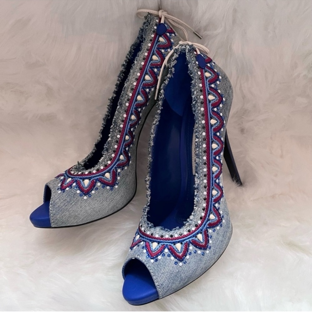 New! GIANMATCO LORENZI Denina Embellished Denim Peep Toe Pumps - Picture 4 of 12